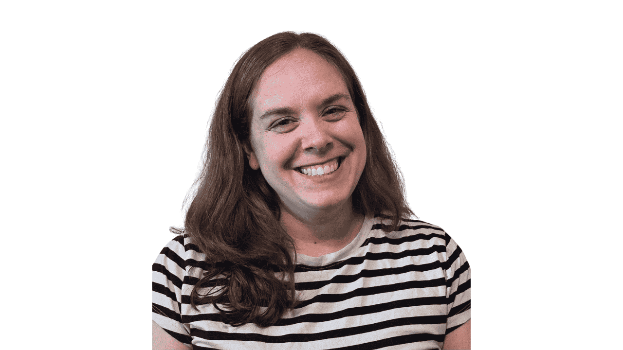 Caitlin Fisher Full Headshot